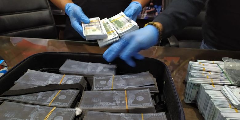 Servicios de limpieza de dinero negro - Laboratorios Anvir